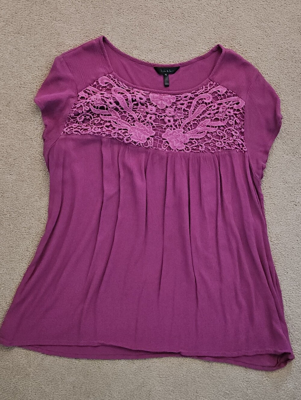 Women’s Crochet Yoke Short-Sleeve Top in Magenta